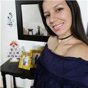 Licenciada en Educación básica con énfasis en ciencias naturales y educación ambiental, brinda refuerzos a niños de la básica media